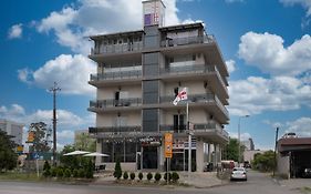 Hotel Carleone